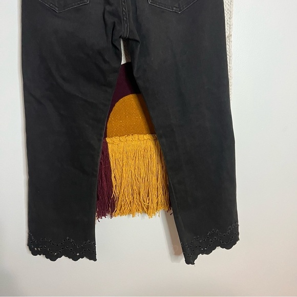 𝅺Frame Denim Schiffly High-Rise Crop Flare Embroidered Scallop Jeans Size 25 - Picture 7 of 7